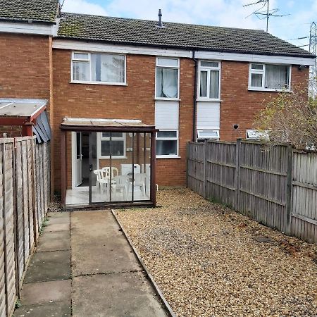 52 Fenwick Road, Houghton Regis, Dunstable Apartment Luaran gambar