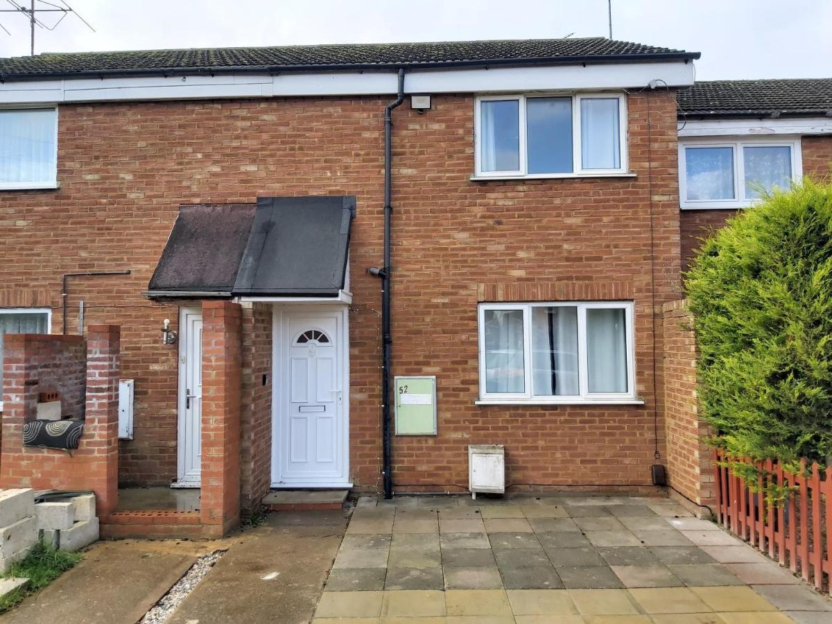 52 Fenwick Road, Houghton Regis, Dunstable Apartment Luaran gambar